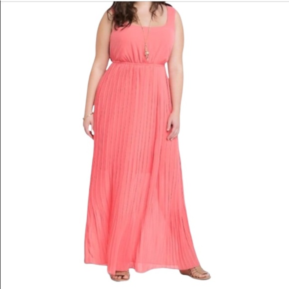 torrid Dresses & Skirts - Torrid Pleated Chiffon Maxi Dress